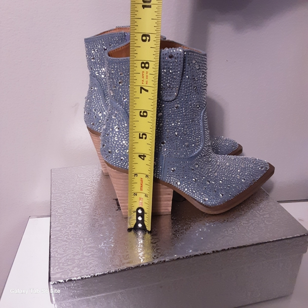 Very G Sparkling Blue Ankle Boots Size 8. - Picture 8 of 10